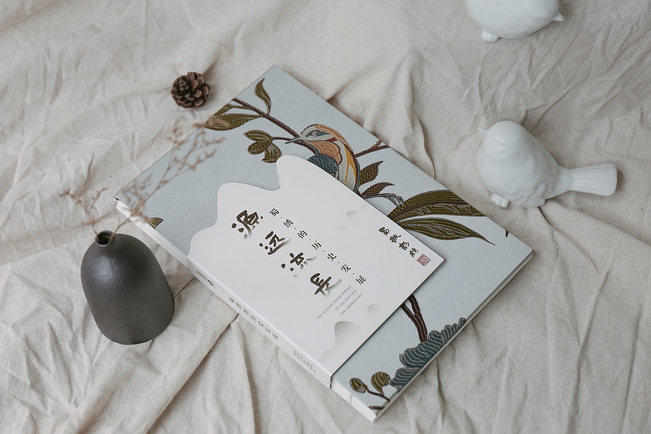 shift造物蜀毓韵绣书籍装帧设计