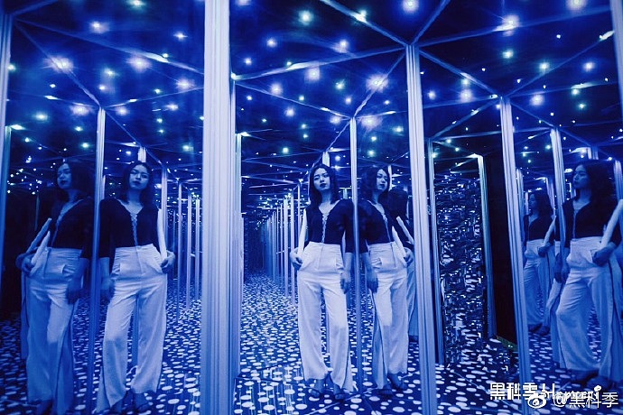 景区游乐网红项目馆《幻光之城》