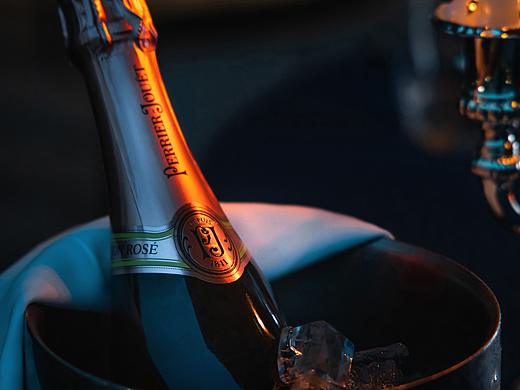Perrier-Jouet巴黎之花酒品（个人主页-ZNDYwNjUwNTY=） - 产品摄影 - 站酷设计师LUCKYLOU工作室原创素材 - 站酷ZCOOL