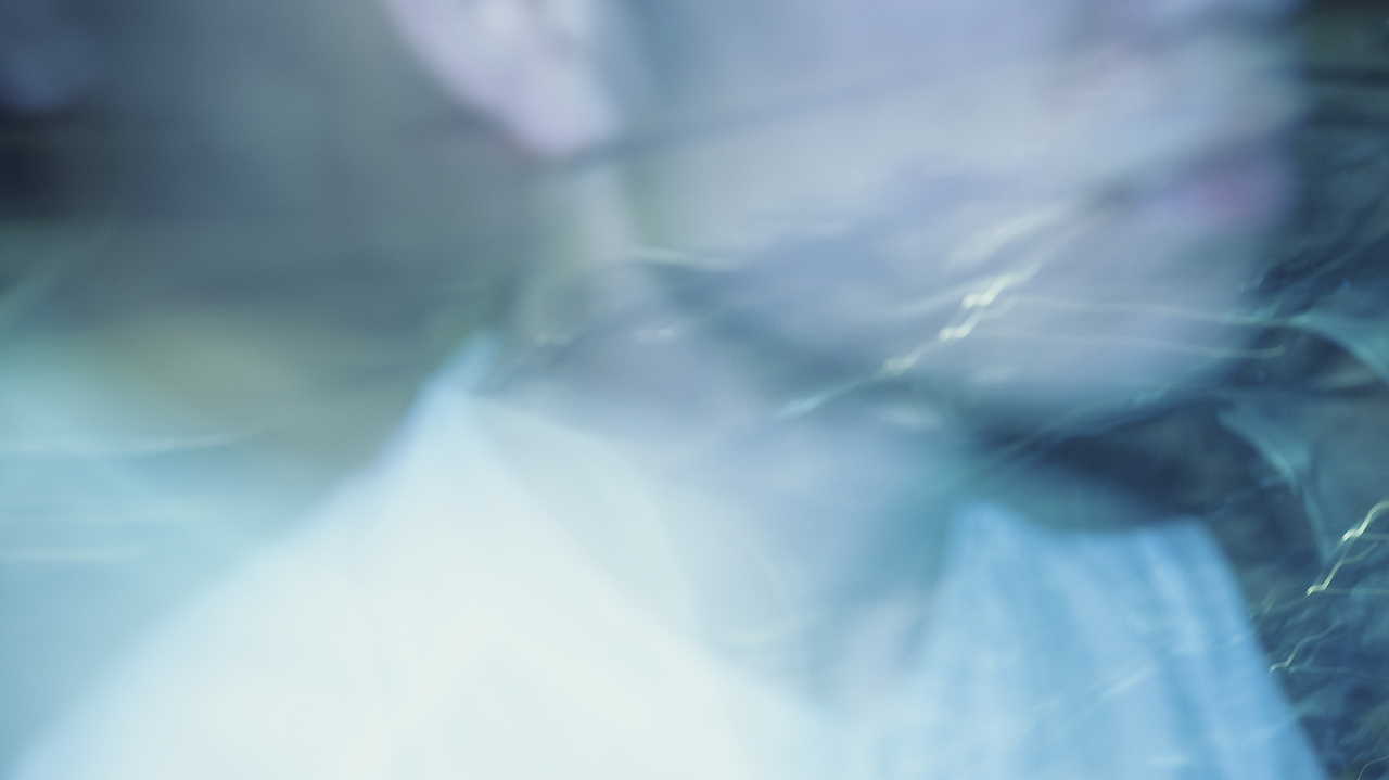 我旁边的男孩都很可爱,我身边的女孩都很可爱