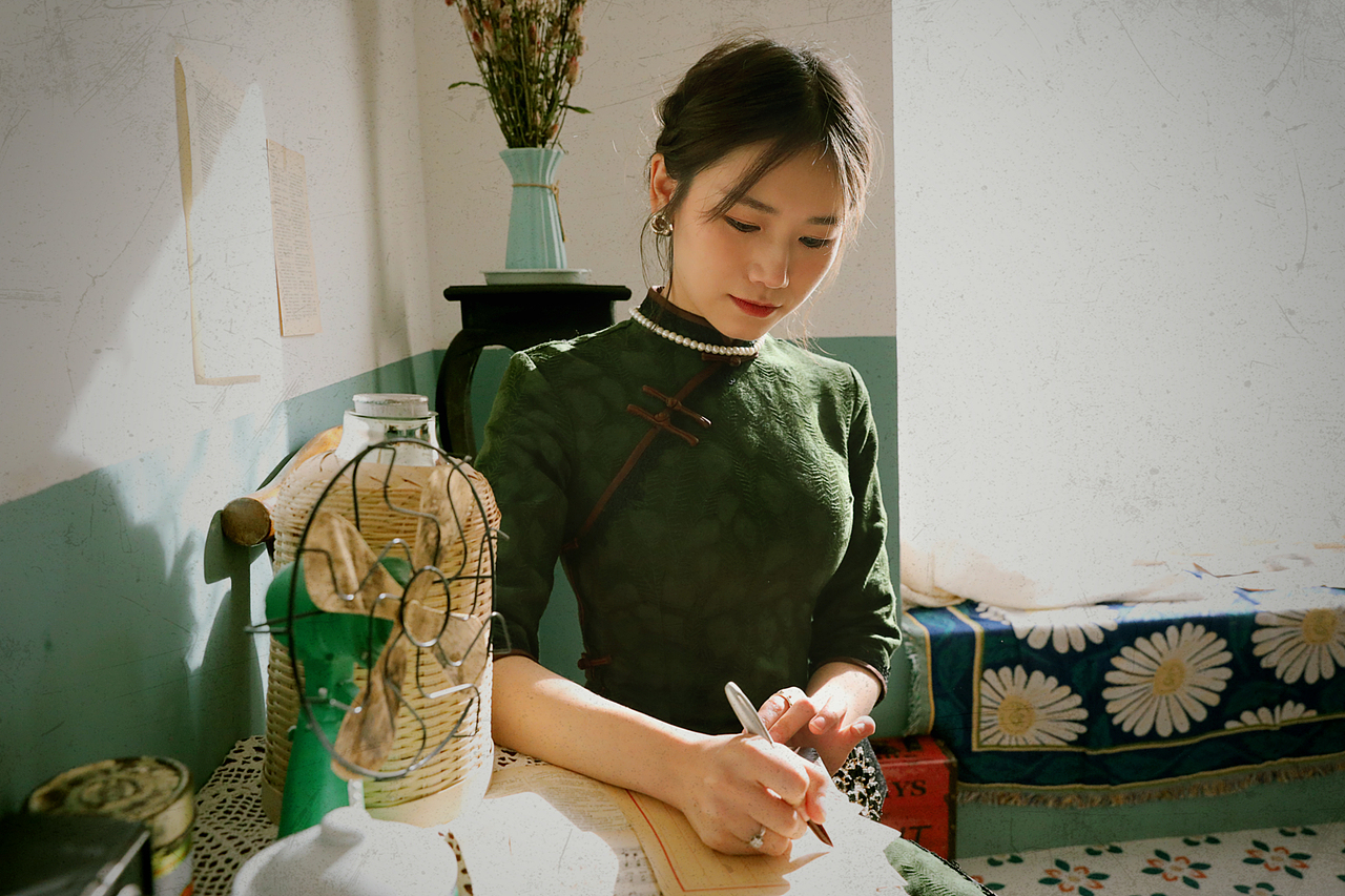 2046（图ZMTQ3NTEwNjAw） - 人像摄影 - 站酷设计师Away小米米原创素材 - 站酷ZCOOL