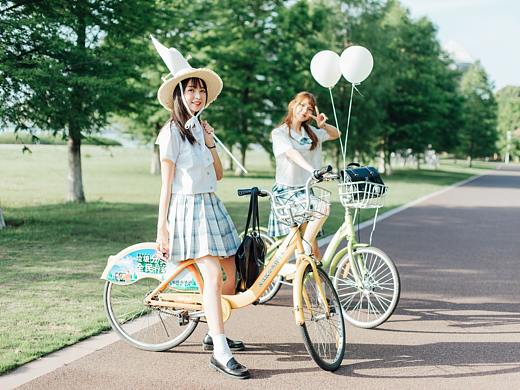 开拍前双人花絮