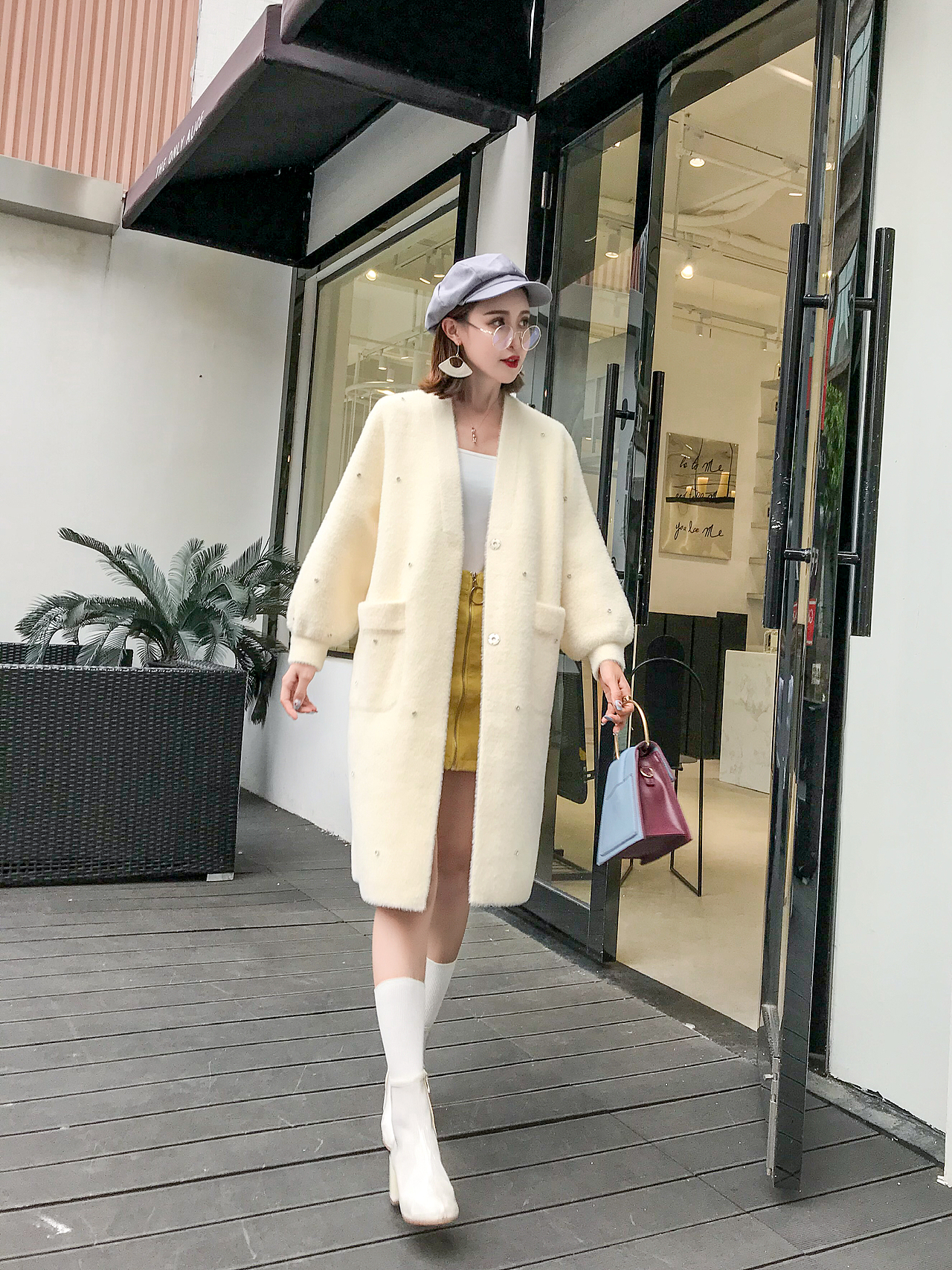 朋盛传媒-瑶瑶毛呢外套拍摄 淘宝拍摄