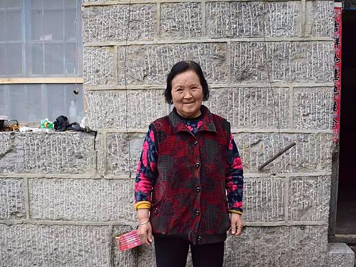 太行山石板巖鎮(zhèn)賢麻溝村淳樸老人（個(gè)人主頁(yè)-ZMzczMzUwNDg=） - 人像攝影 - 站酷設(shè)計(jì)師圓圓臉yyy原創(chuàng)素材 - 站酷ZCOOL