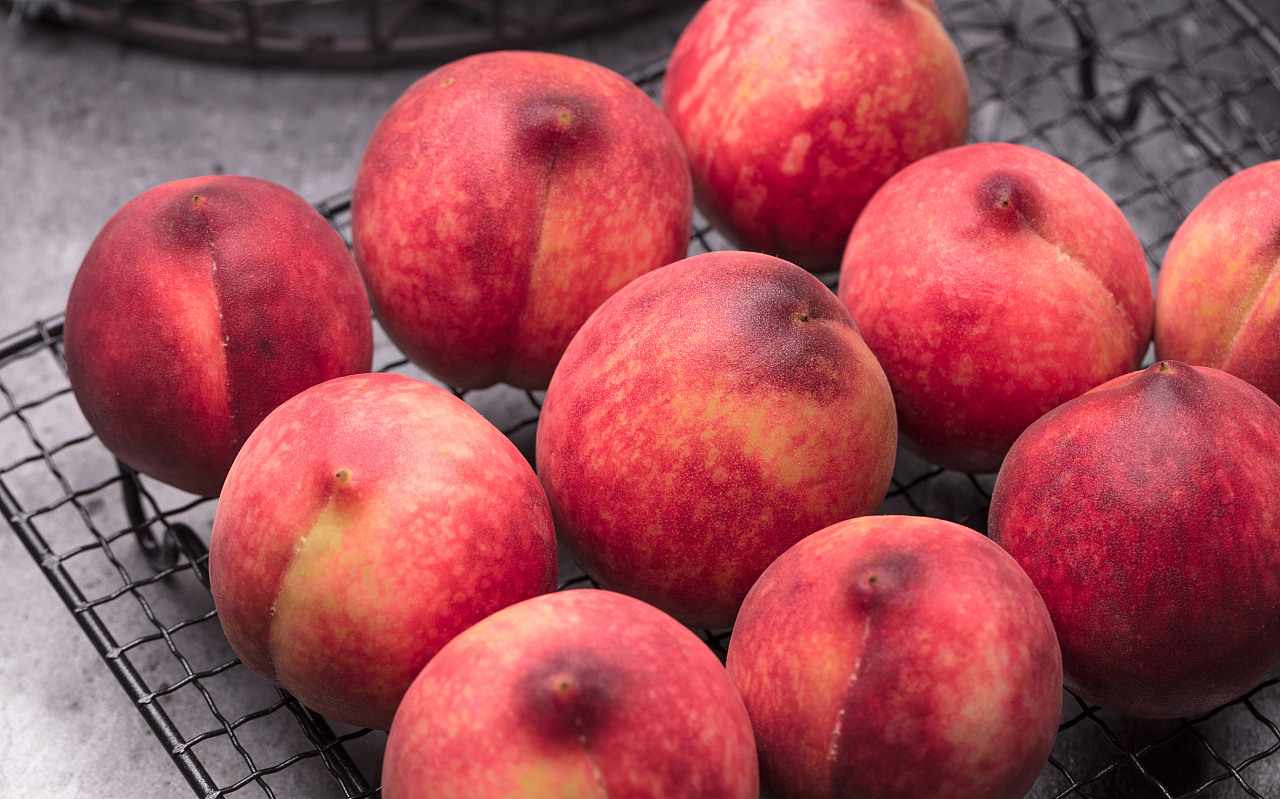 【修图】血桃（图ZMTIzMjg2NDY4） - 产品摄影 - 站酷设计师叶子柳原创素材 - 站酷ZCOOL