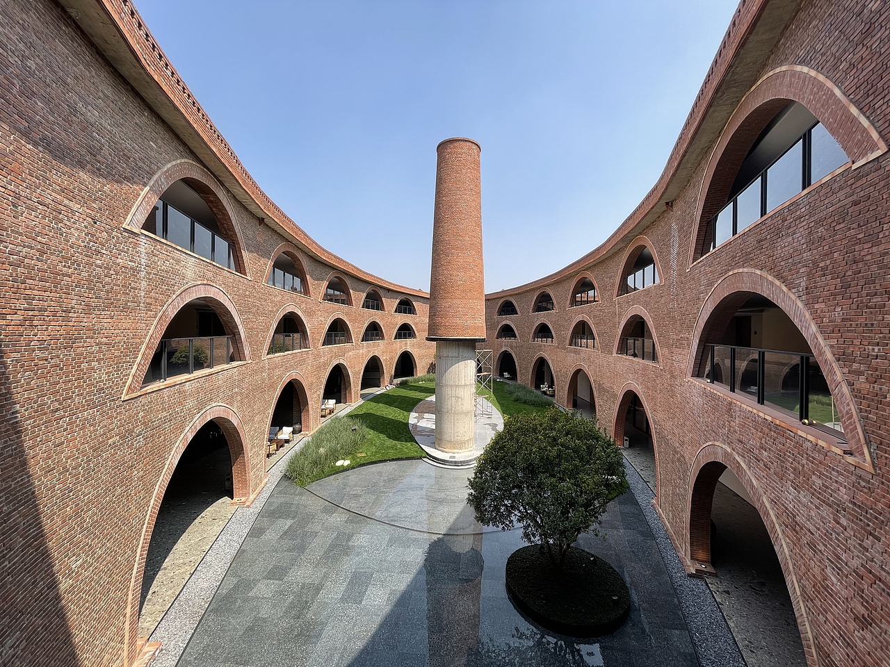 弥勒东风韵美景阁酒店