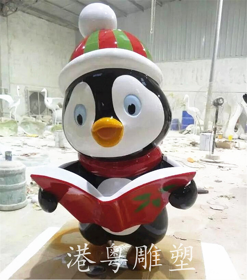 圣诞节日主题玻璃钢小企鹅圣诞老人卡通雕塑商场摆件