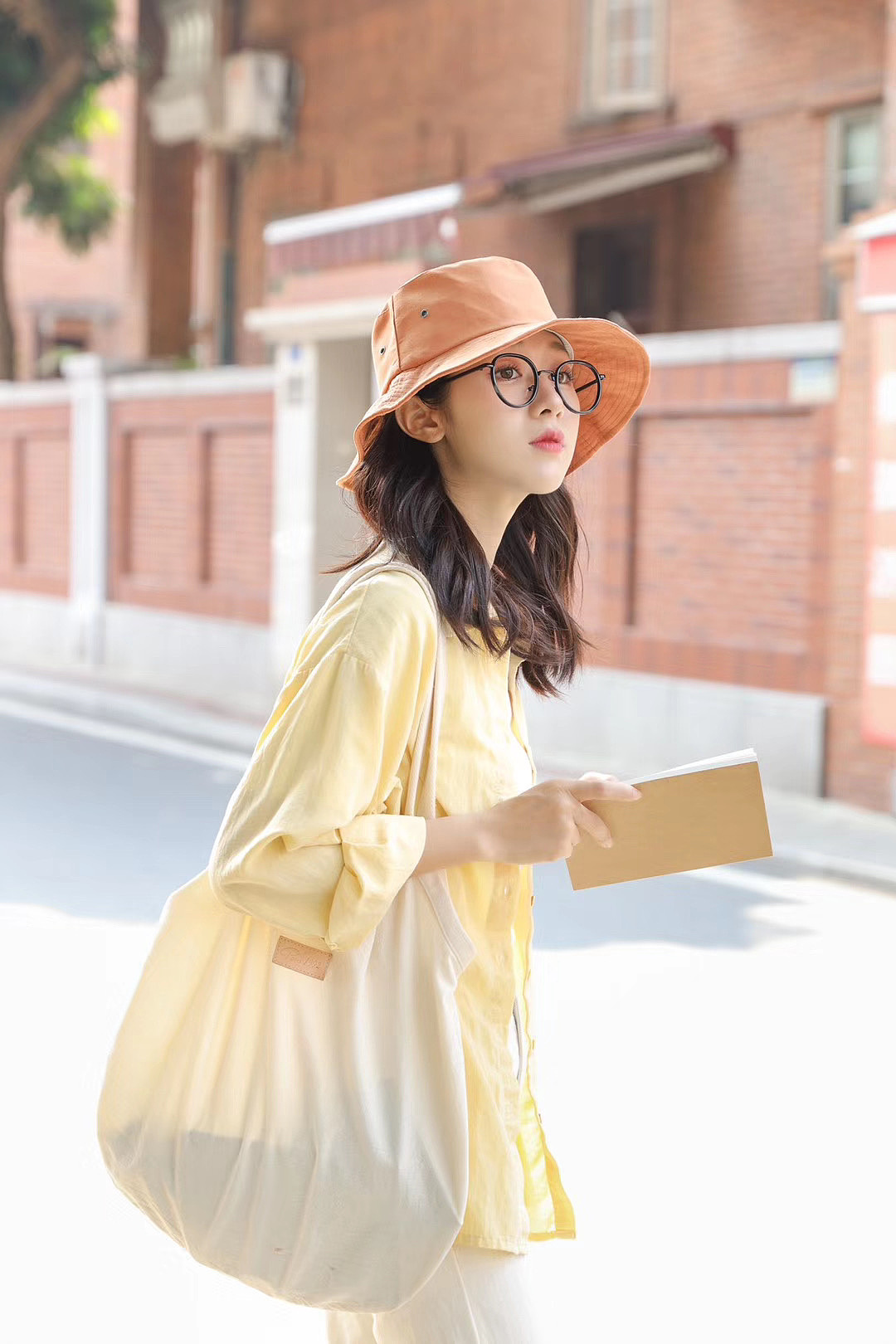 帽子拍摄渔夫帽拍摄鸭舌帽脸盆帽遮阳帽模特拍摄拍照