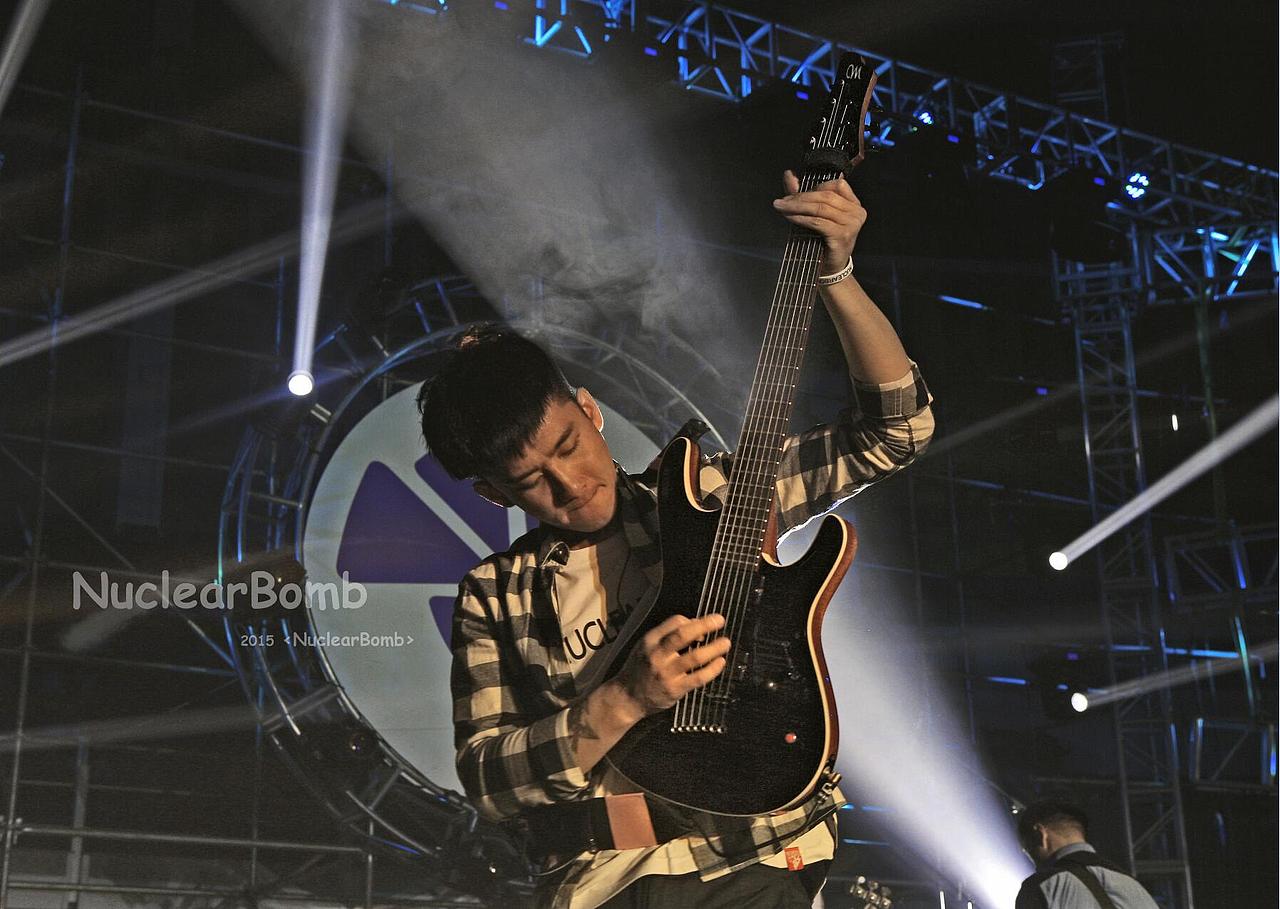 samples赵震北izzbn u c l e a r b o m b 乐队 牛客帮n u c l e a r