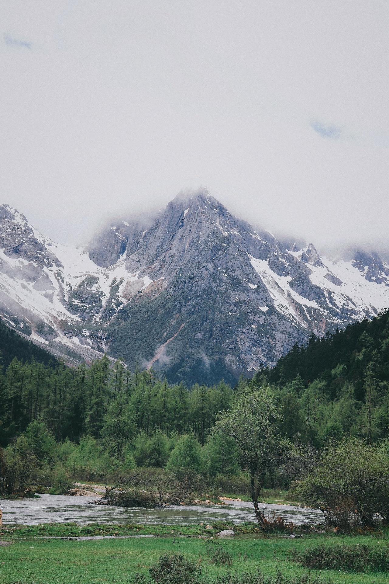 云上的孩子（图ZMzE4NjUwNzEy） - 人像摄影 - 站酷设计师juvenile奶瓶原创素材 - 站酷ZCOOL