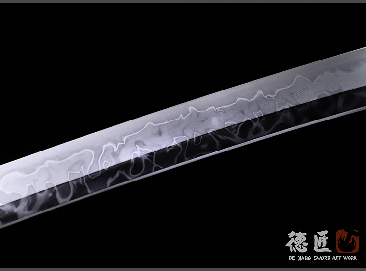 德匠堂宝剑-龙泉刀剑-雾斩武士刀—皆烧(DJ-1502)