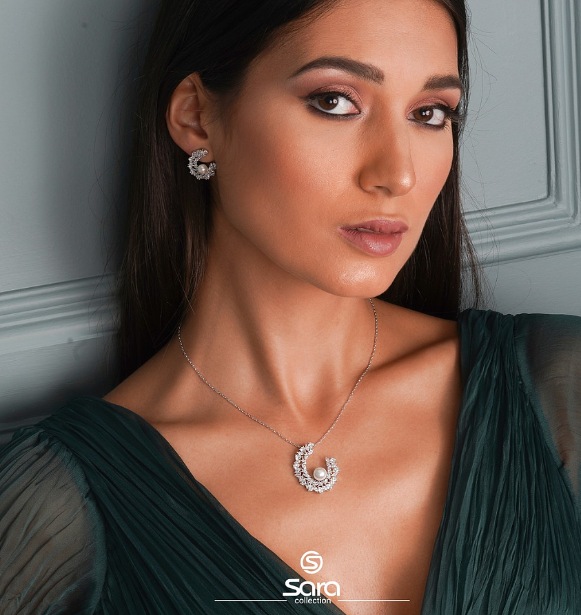 跨境小麦色模特 瑜伽外贸礼服 运动线条女模 广州外模