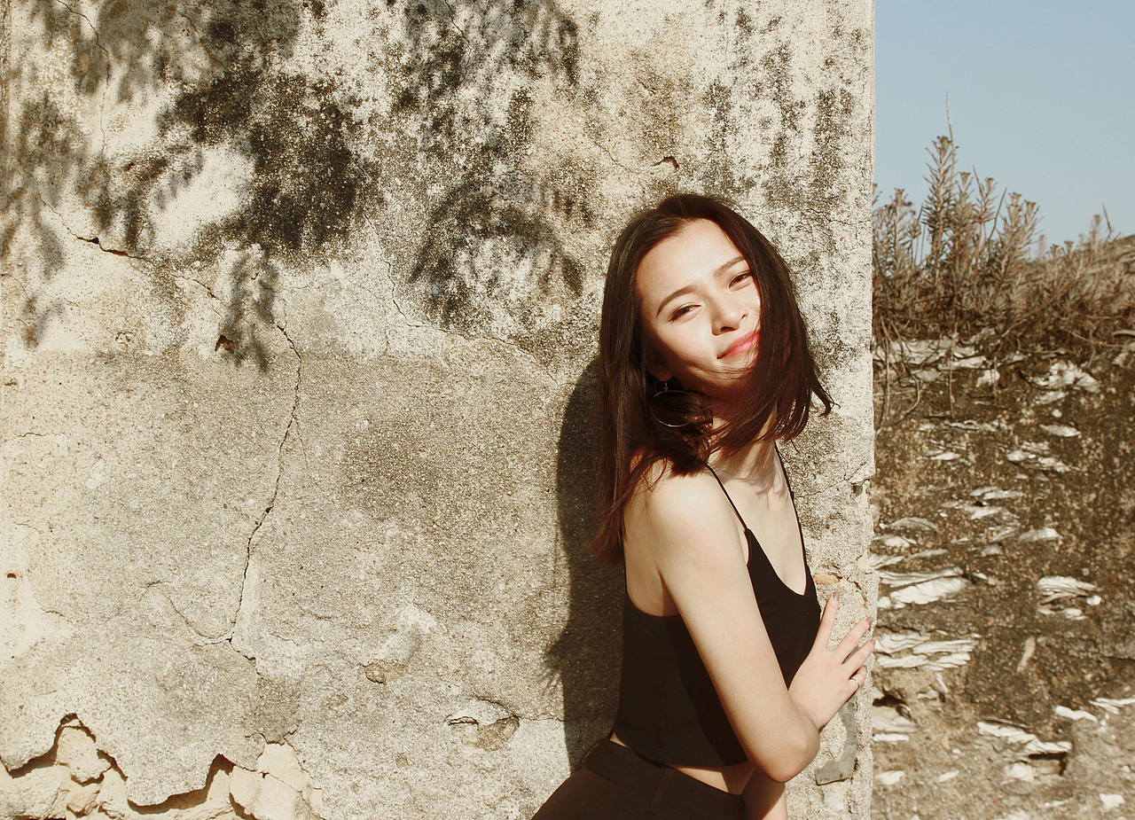 惊鸿是你，甜美也是你（图ZODA4MzE5NjA=） - 人像摄影 - 站酷设计师木锦原创素材 - 站酷ZCOOL