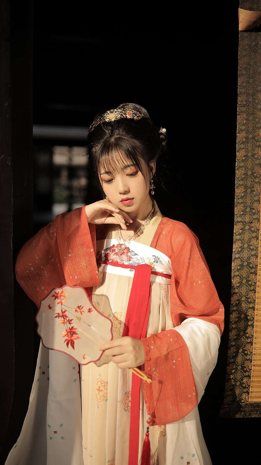 汉服设计,千秋长安梦系列:丹月
