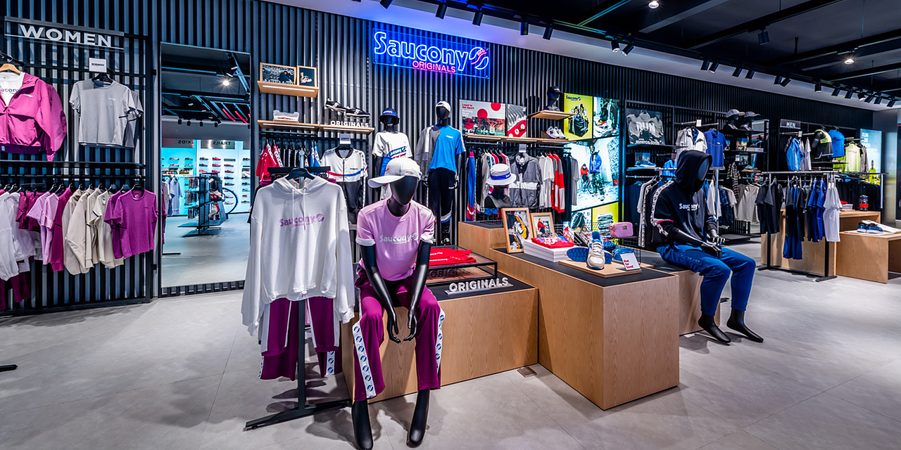 索康尼主打专业科技的高端运动品牌