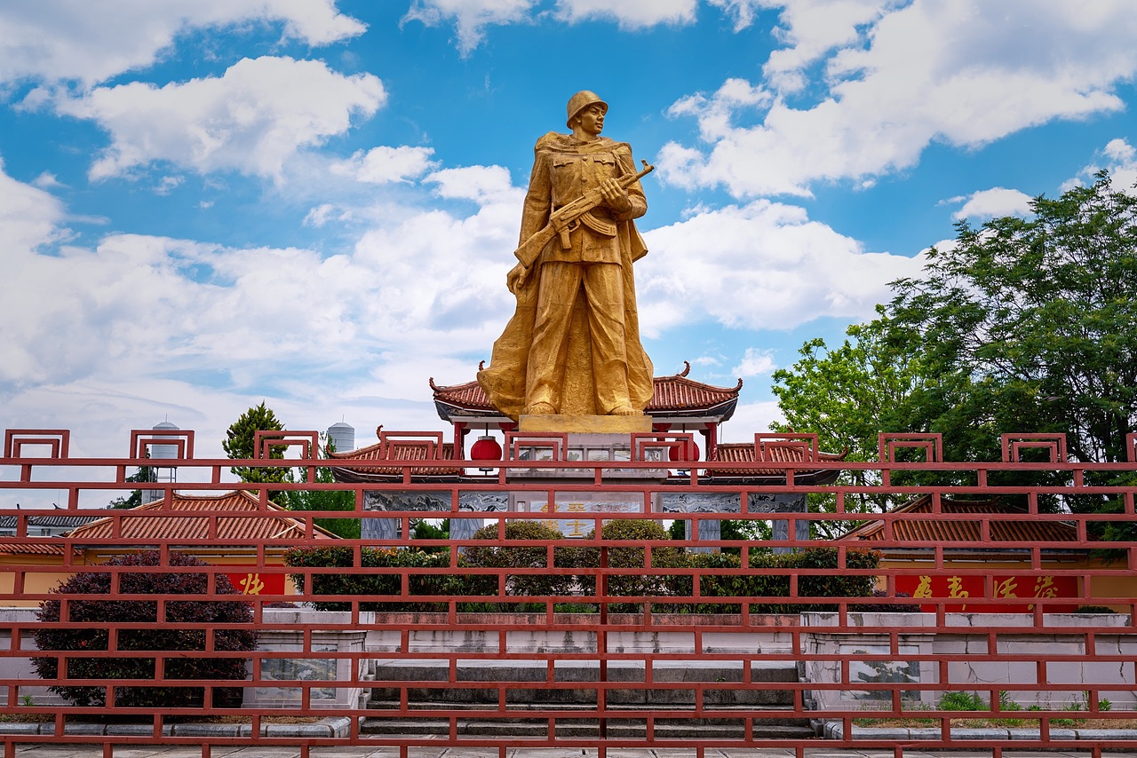 大理古城 2023.5.1（图ZMzQxMDQ1NDc2） - 环境/建筑摄影 - 站酷设计师摄影师杨涛原创素材 - 站酷ZCOOL