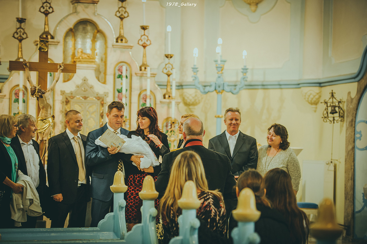 圣伊丽莎白蓝色教堂的婴儿洗礼