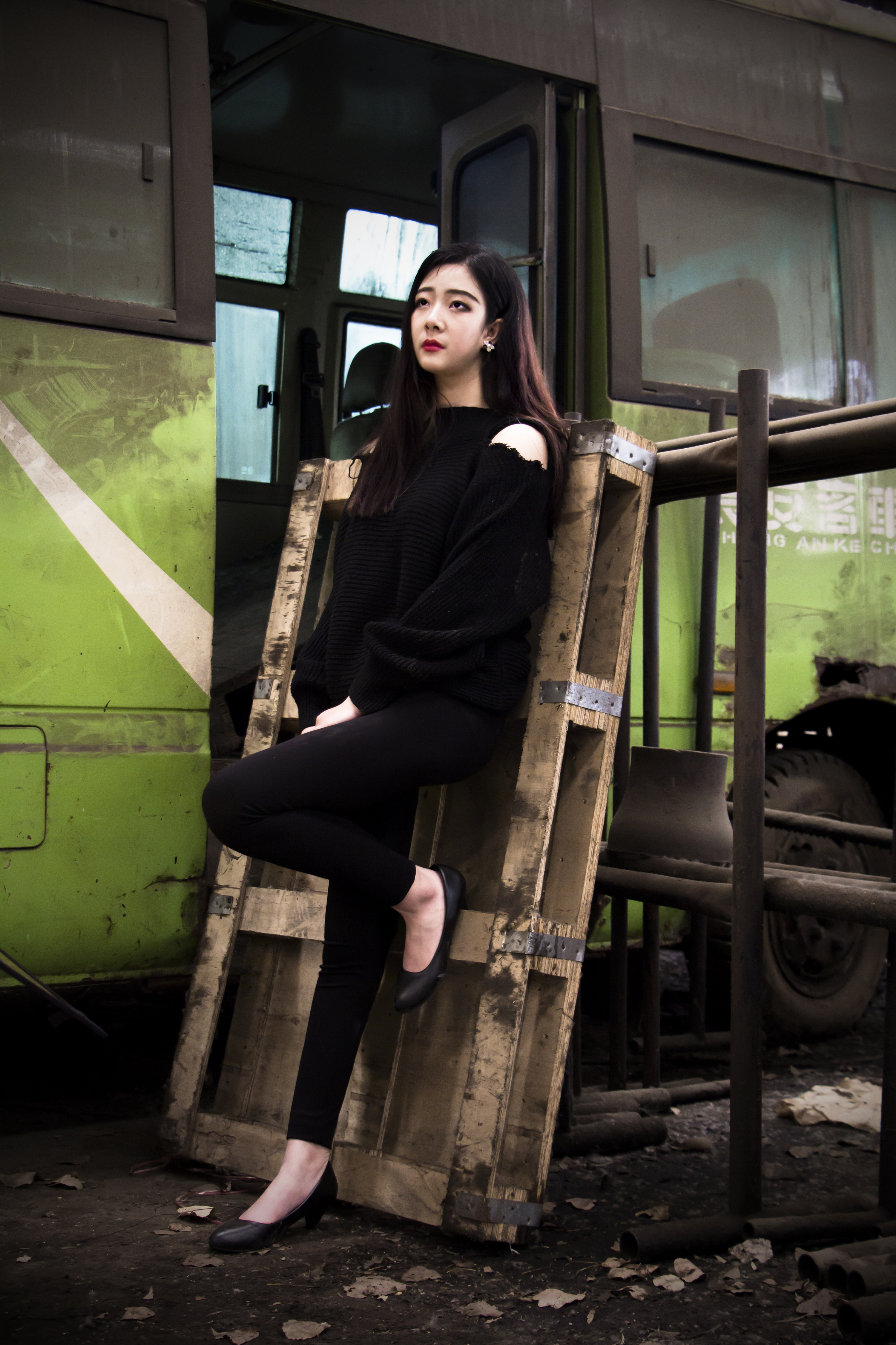 外拍写真 第一弹 工厂工业风|摄影|人像摄影|对儿勾儿工作室 - 原创