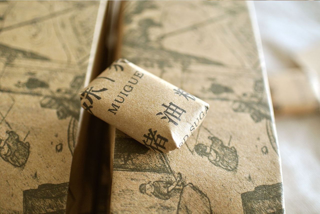 MUIGUE/猪油糖包装LOGO设计（图ZMjU2NTY2MTY=） - 包装 - 站酷设计师东worry原创素材 - 站酷ZCOOL