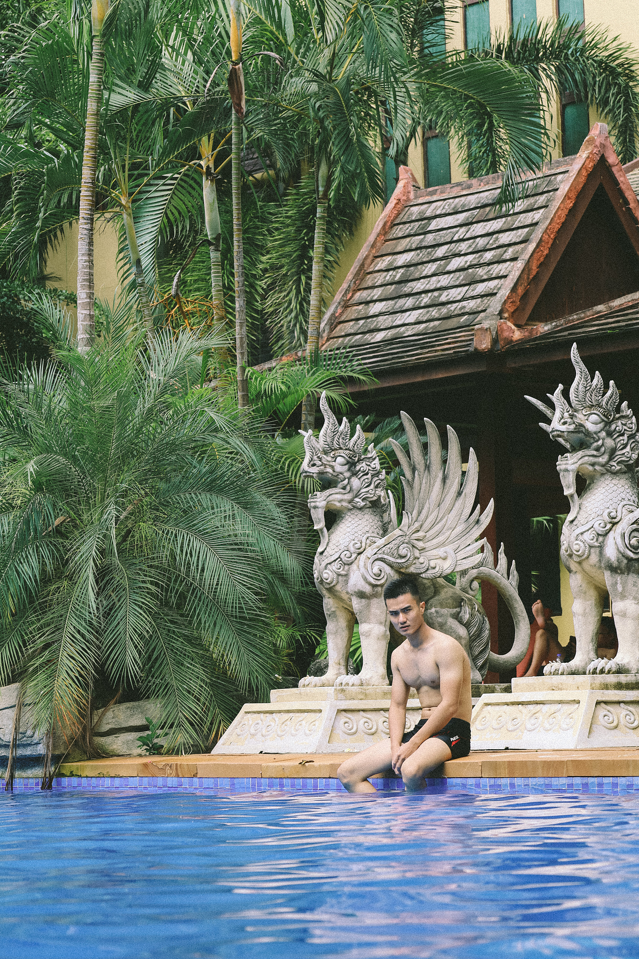 版纳没有秋天 玩水去咯