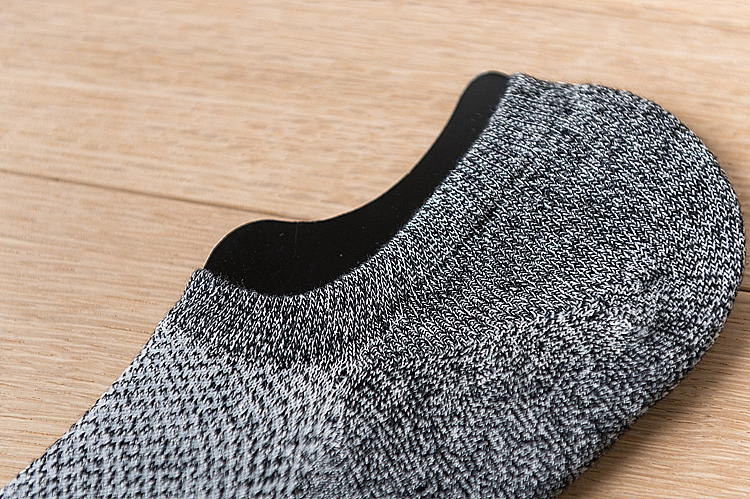 看腻了白背景吗?来一组木板拍摄的男袜。