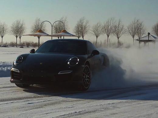 「路特斯大战保时捷」概念短片 Never Stop Race