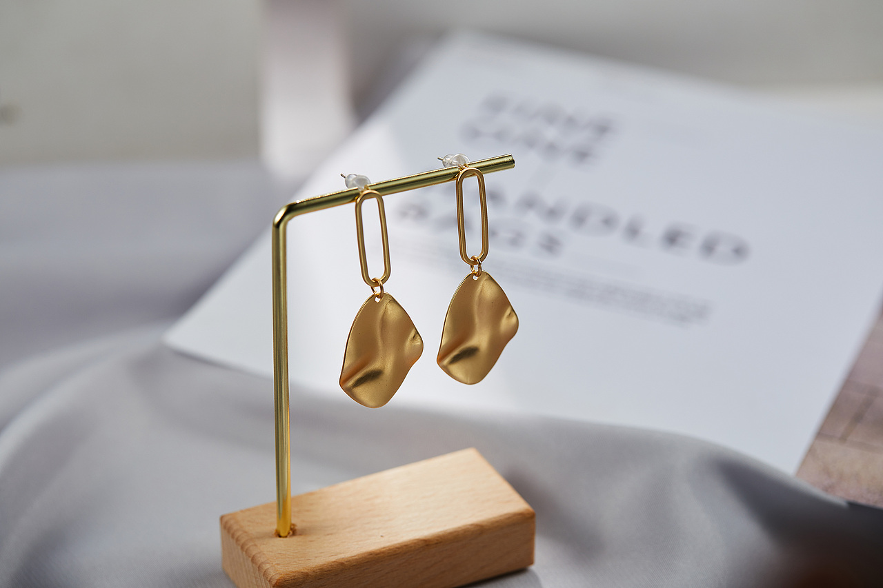 饰品拍摄（图ZMjg3NTU3MjUy） - 产品摄影 - 站酷设计师义乌923商业摄影原创素材 - 站酷ZCOOL