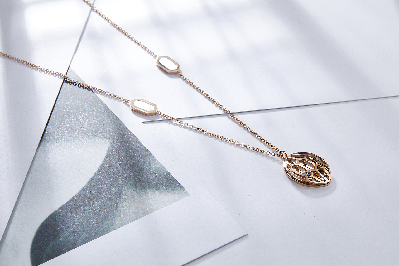 商业珠宝光线照射场景摄影拍摄