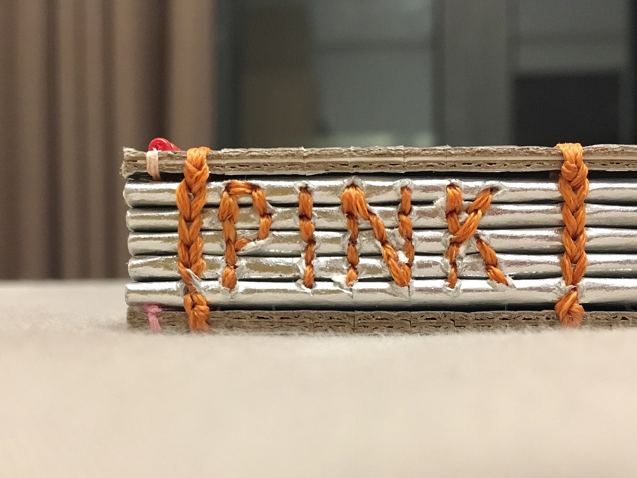 手工造物丨花式书脊《欲望都市》（图ZMTI1NTAxNDky） - 其他手工艺 - 站酷设计师非也M007原创素材 - 站酷ZCOOL