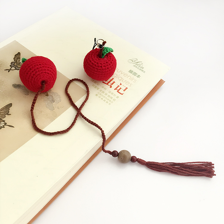 手工钩织创意毛线书签——平平安安红苹果