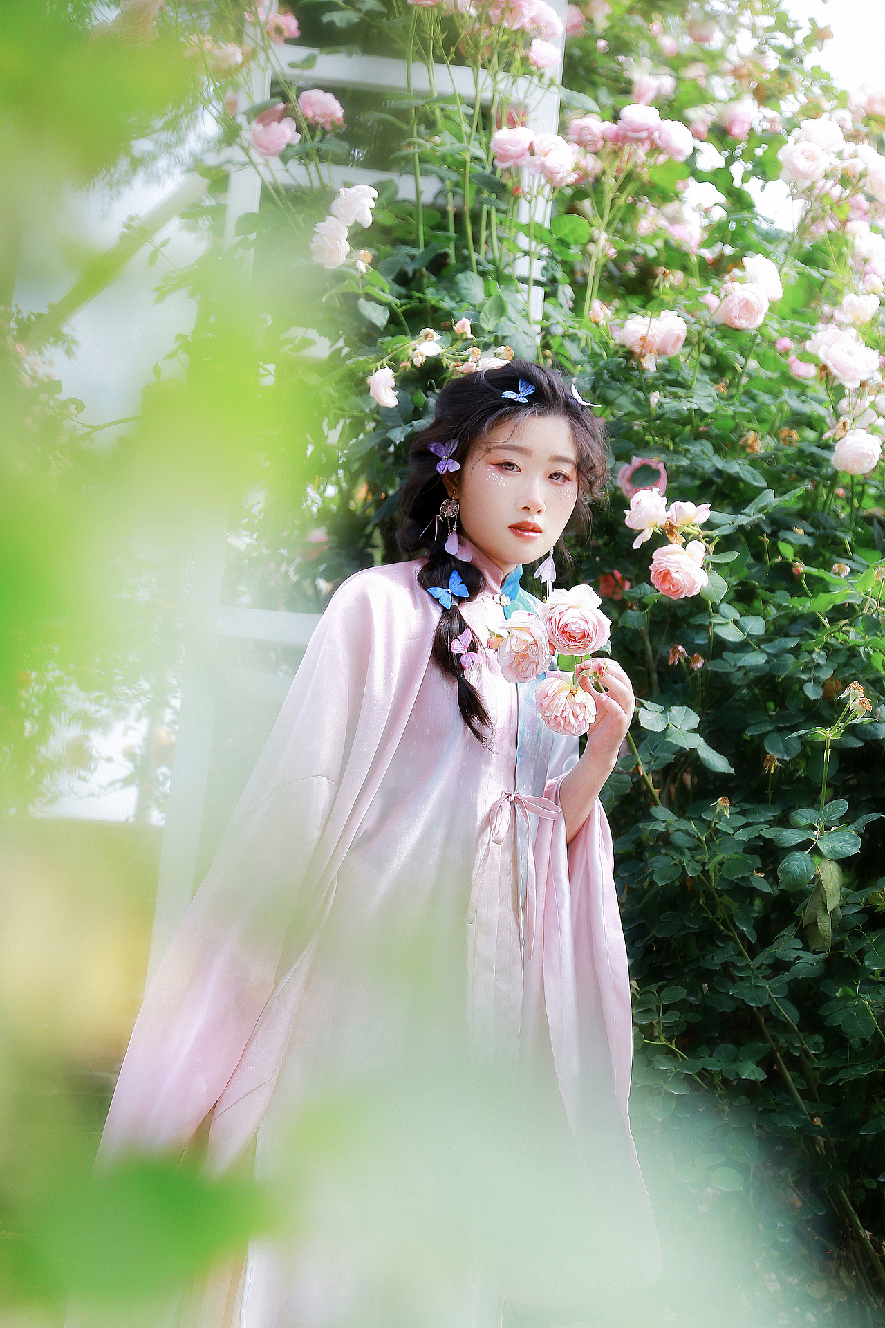 花与裙摆 人间五月（图ZMjU0NjYxNTUy） - 人像摄影 - 站酷设计师卿念念念原创素材 - 站酷ZCOOL