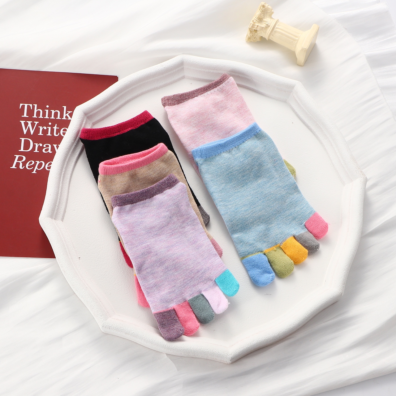 脚趾袜 拍摄（图ZMjMyMzc1NzAw） - 产品摄影 - 站酷设计师呀呀呀呀好开心原创素材 - 站酷ZCOOL