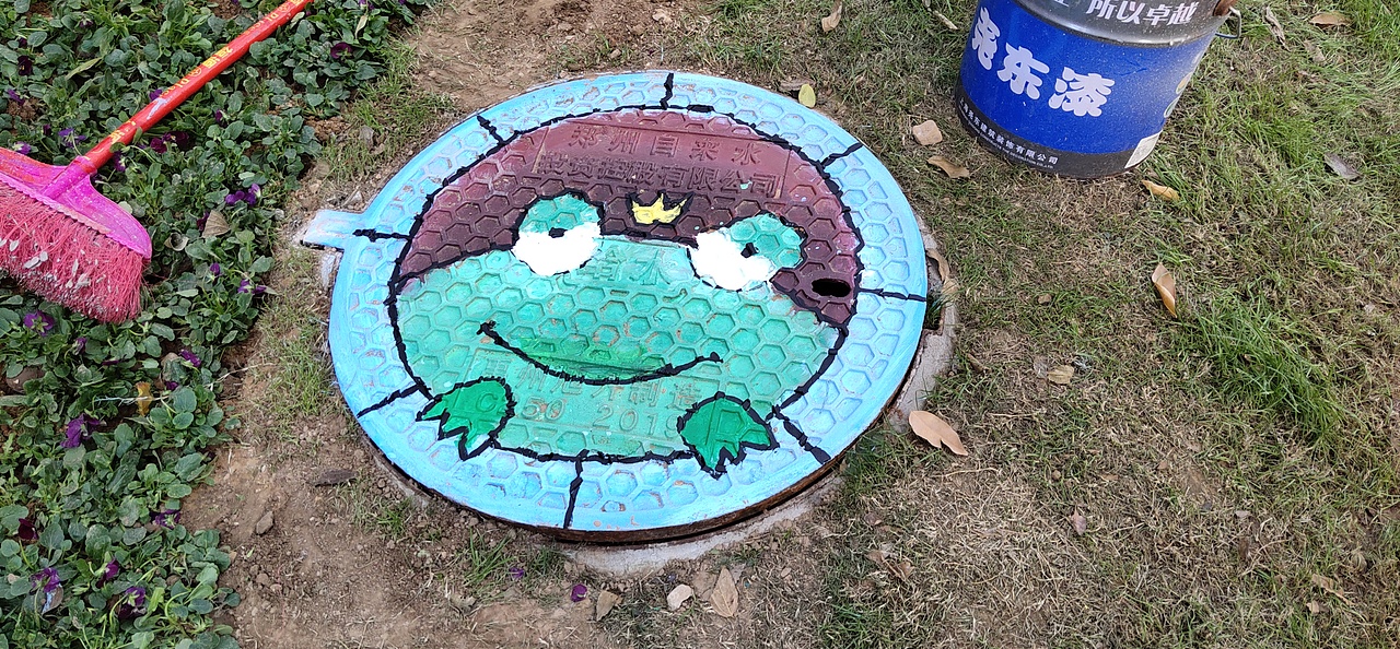 郑州墙绘装饰城市风景之-郑州云尚城小区井盖彩绘