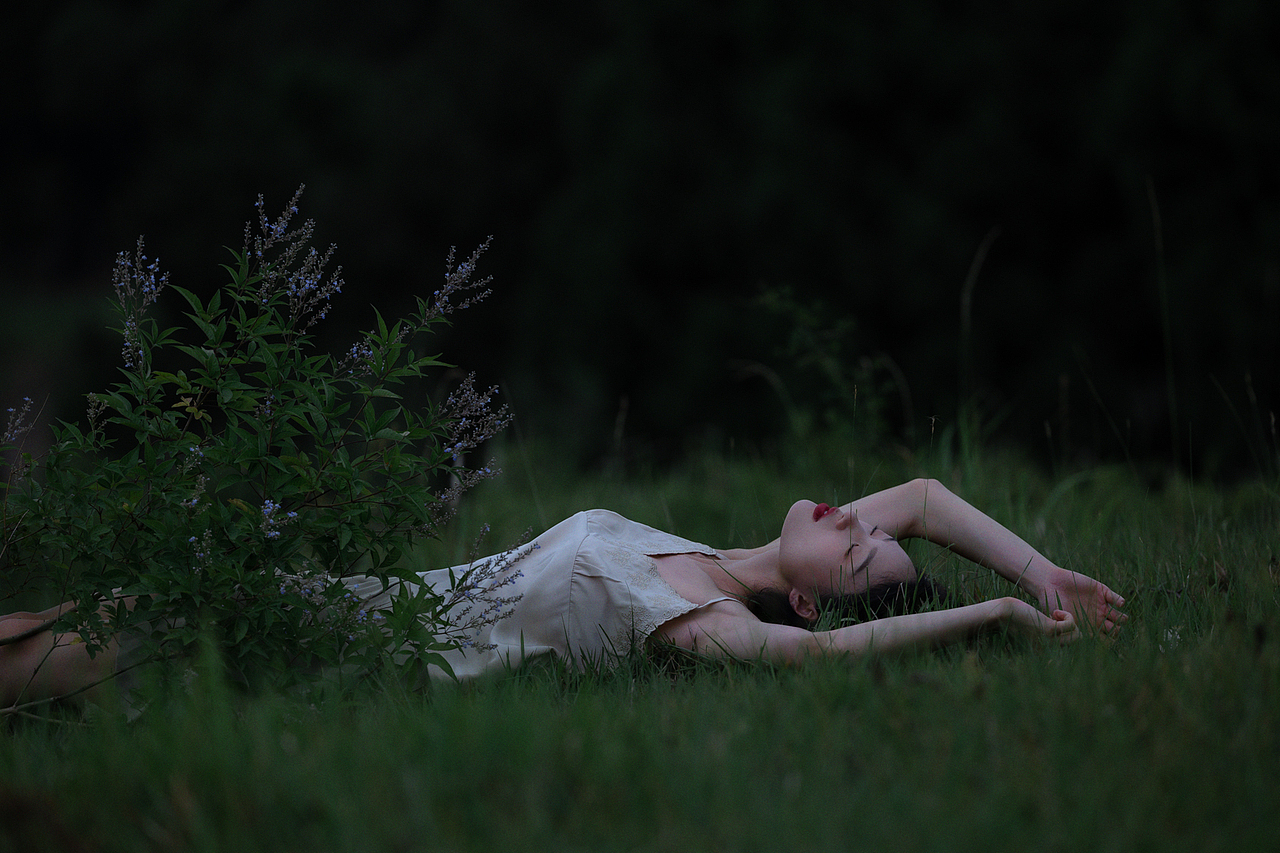 寂静山谷（图ZMzE1OTUzMjA0） - 人像摄影 - 站酷设计师白山Gavin原创素材 - 站酷ZCOOL