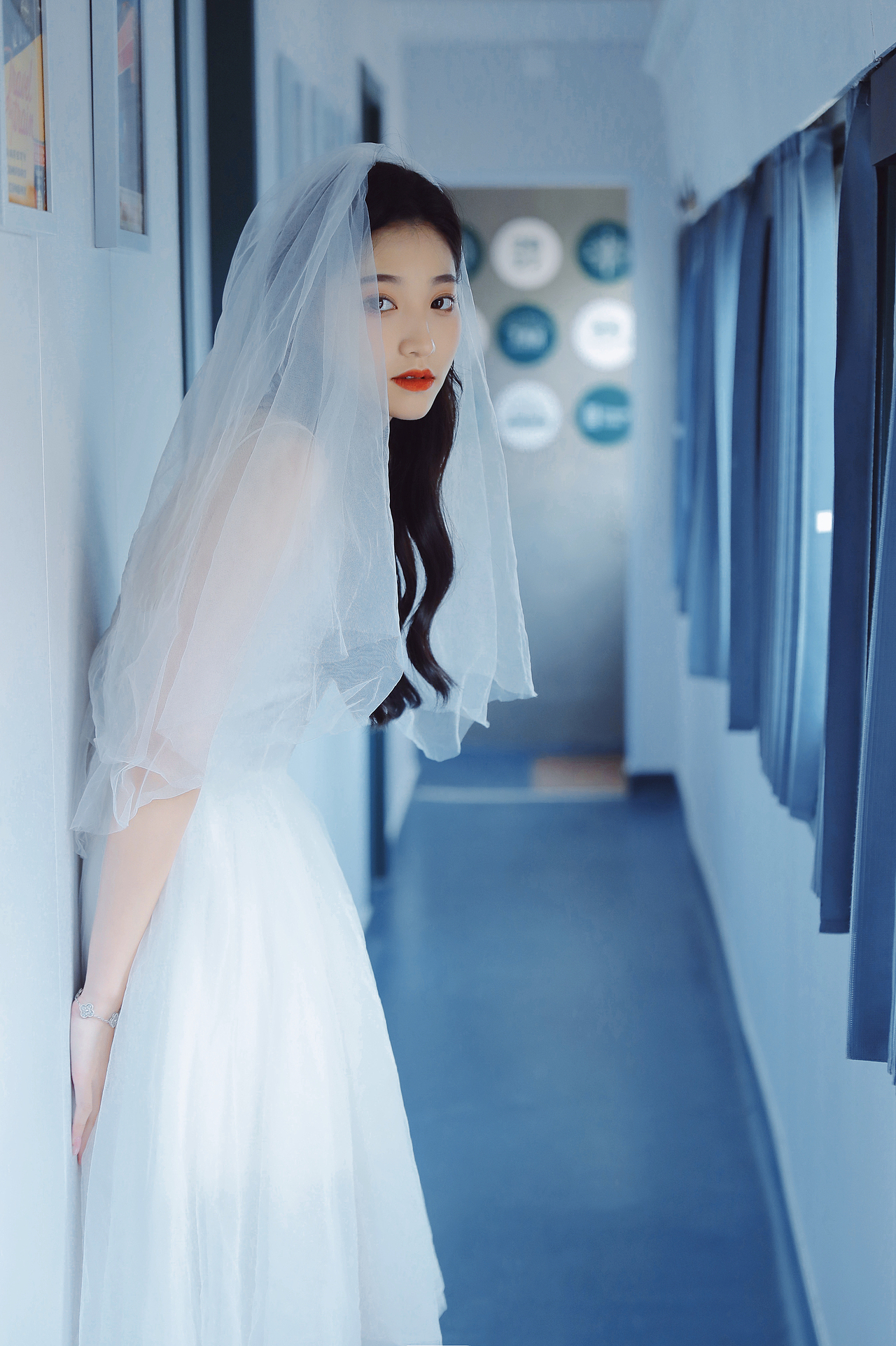 是温柔还是残酷…（图ZMjg0OTQ0MzQw） - 人像摄影 - 站酷设计师萌又三岁原创素材 - 站酷ZCOOL