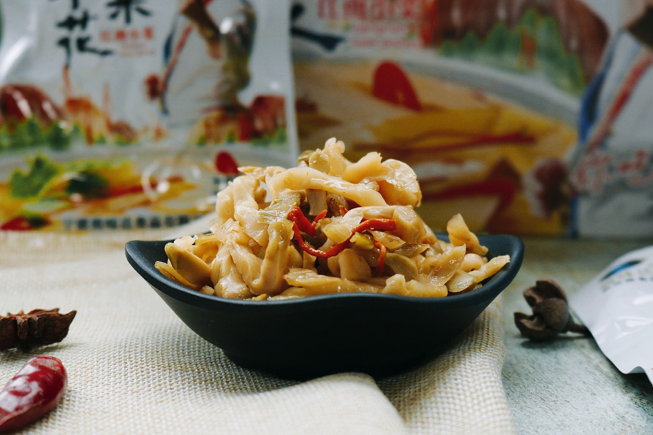 蟲草花榨菜（圖ZMTE4MDQ4NjY4） - 產(chǎn)品攝影 - 站酷設計師胡子魚吶原創(chuàng)素材 - 站酷ZCOOL