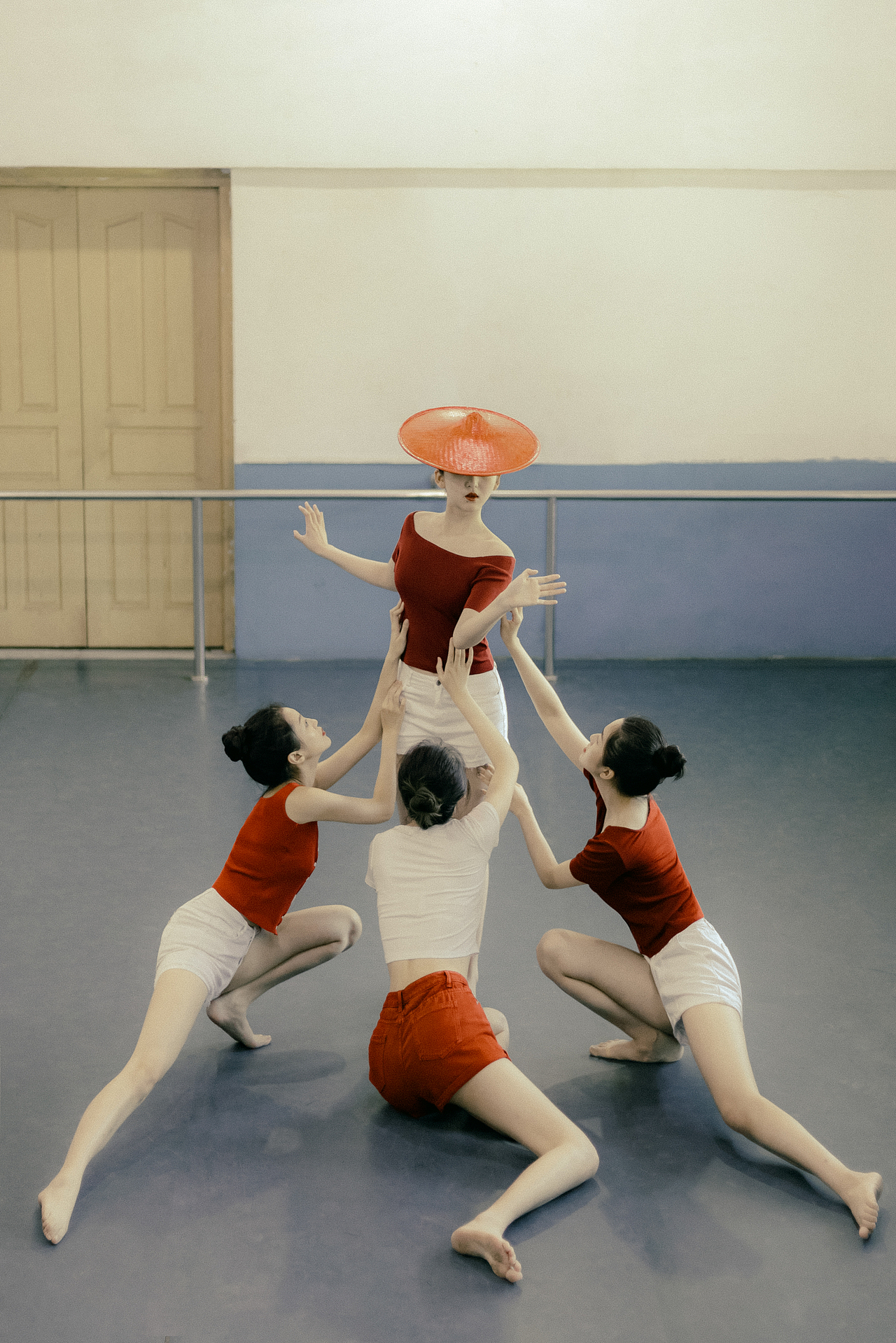 Group·Blood red（图ZMTU5MTAyMjQ4） - 人像摄影 - 站酷设计师陈研志原创素材 - 站酷ZCOOL