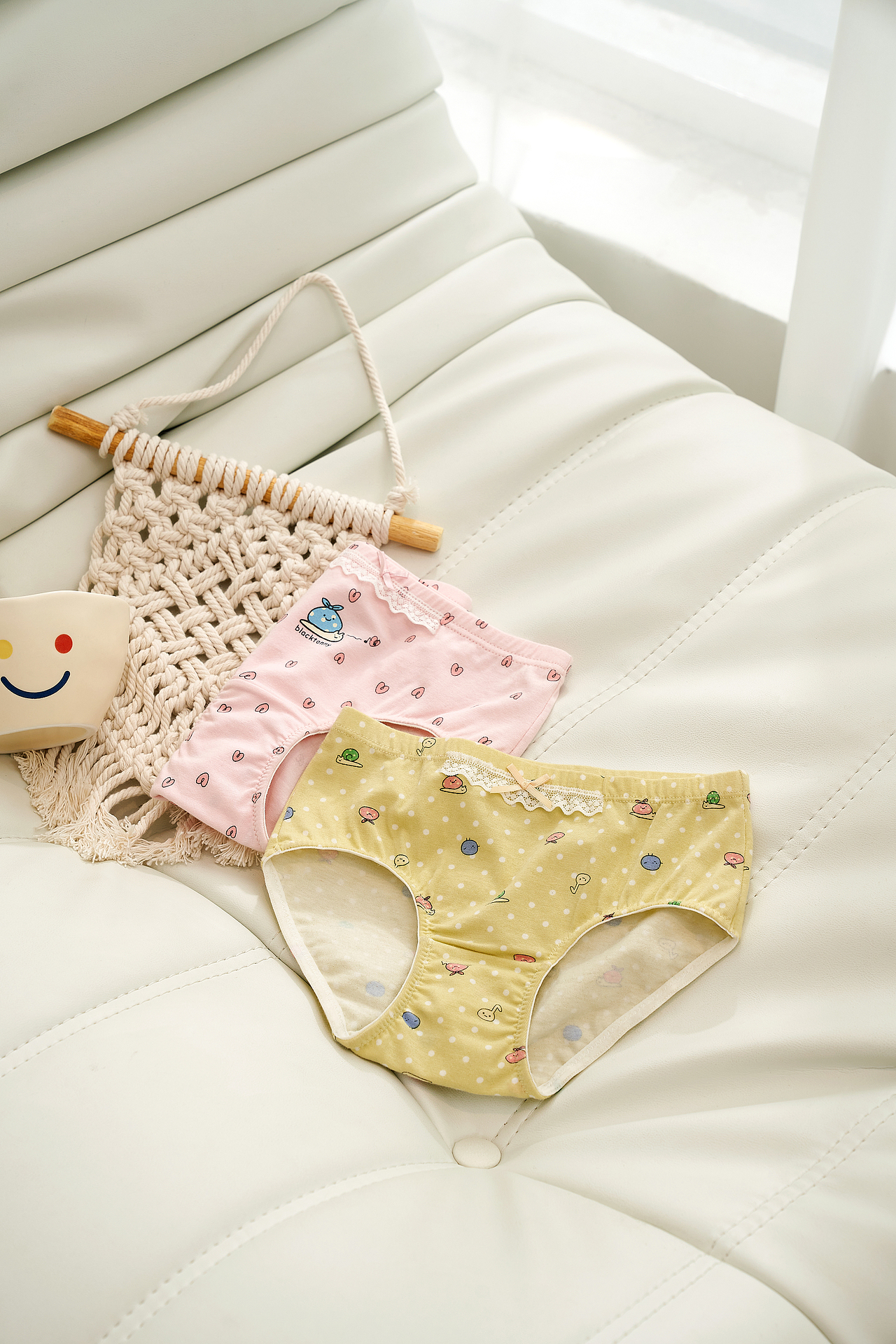 儿童内裤场景图拍摄（小黑托昵）（图ZMjY1NDYwNzQw） - 其他摄影 - 站酷设计师摄影师菜菜原创素材 - 站酷ZCOOL