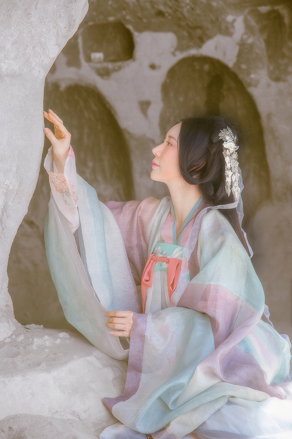 惹尘埃（图ZOTI3Njc4MTY=） - 人像摄影 - 站酷设计师ROEMWO原创素材 - 站酷ZCOOL