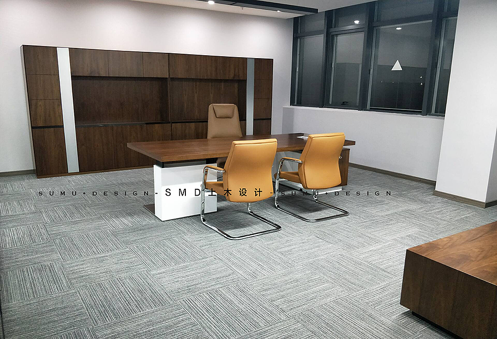 「简作」极简风办公室让工作轻松自如