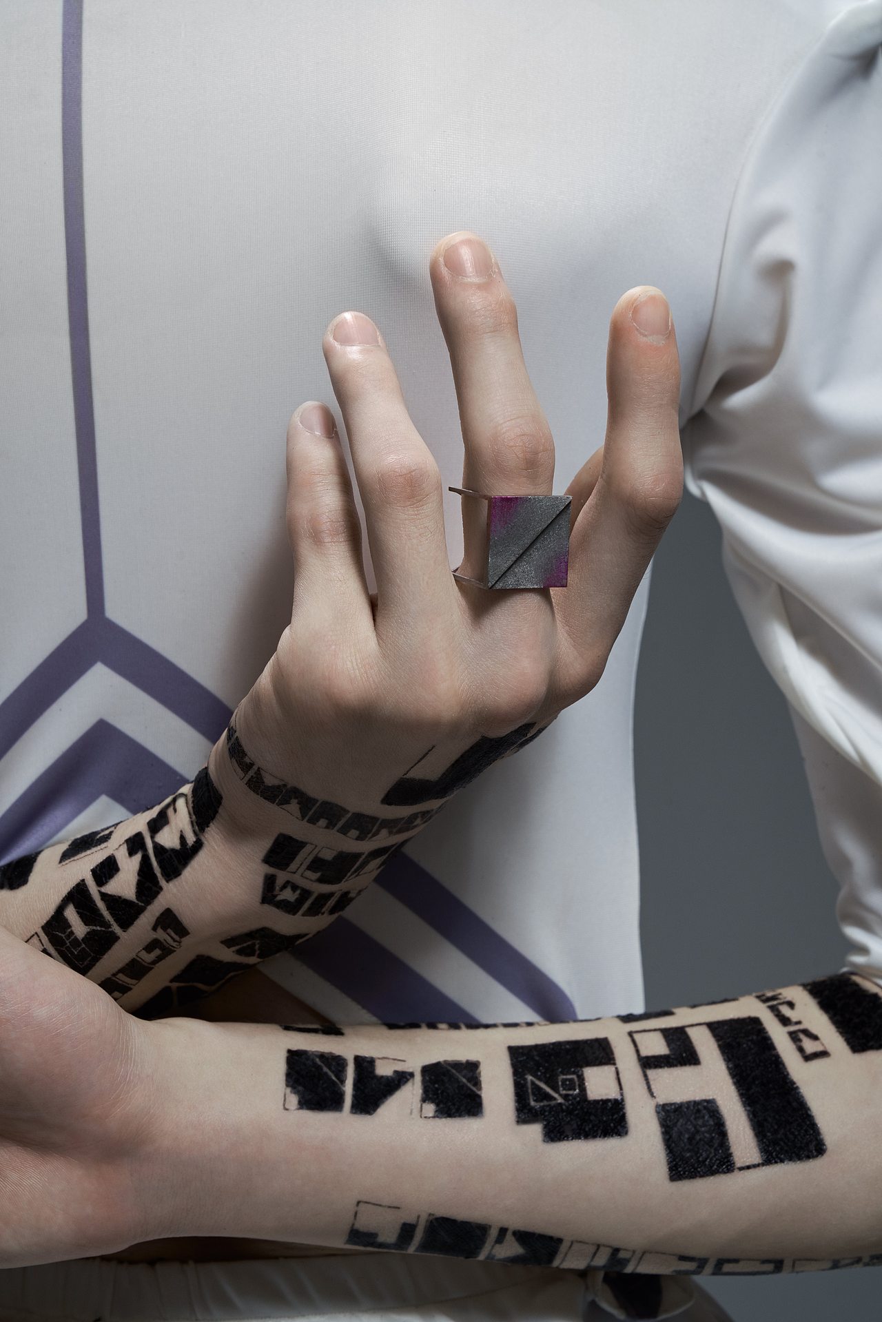 「镜·人」（图ZMjU5NTAyMzM2） - 时尚/艺术摄影 - 站酷设计师英东brucesuen原创素材 - 站酷ZCOOL