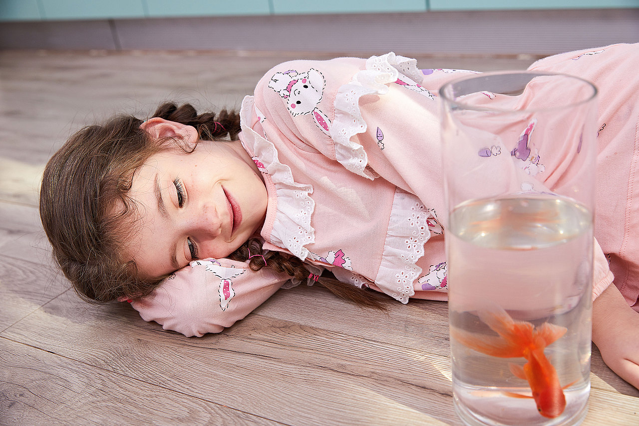 掉了门牙，我笑得也很灿烂（图ZMjgwNjg3NjI0） - 人像摄影 - 站酷设计师iTKO原创素材 - 站酷ZCOOL