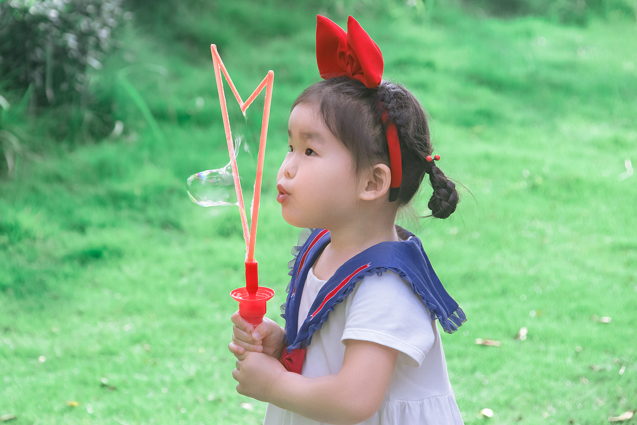 生日快乐🎁（图ZMzMyNjY3Nzk2） - 人像摄影 - 站酷设计师我是白小白吖原创素材 - 站酷ZCOOL