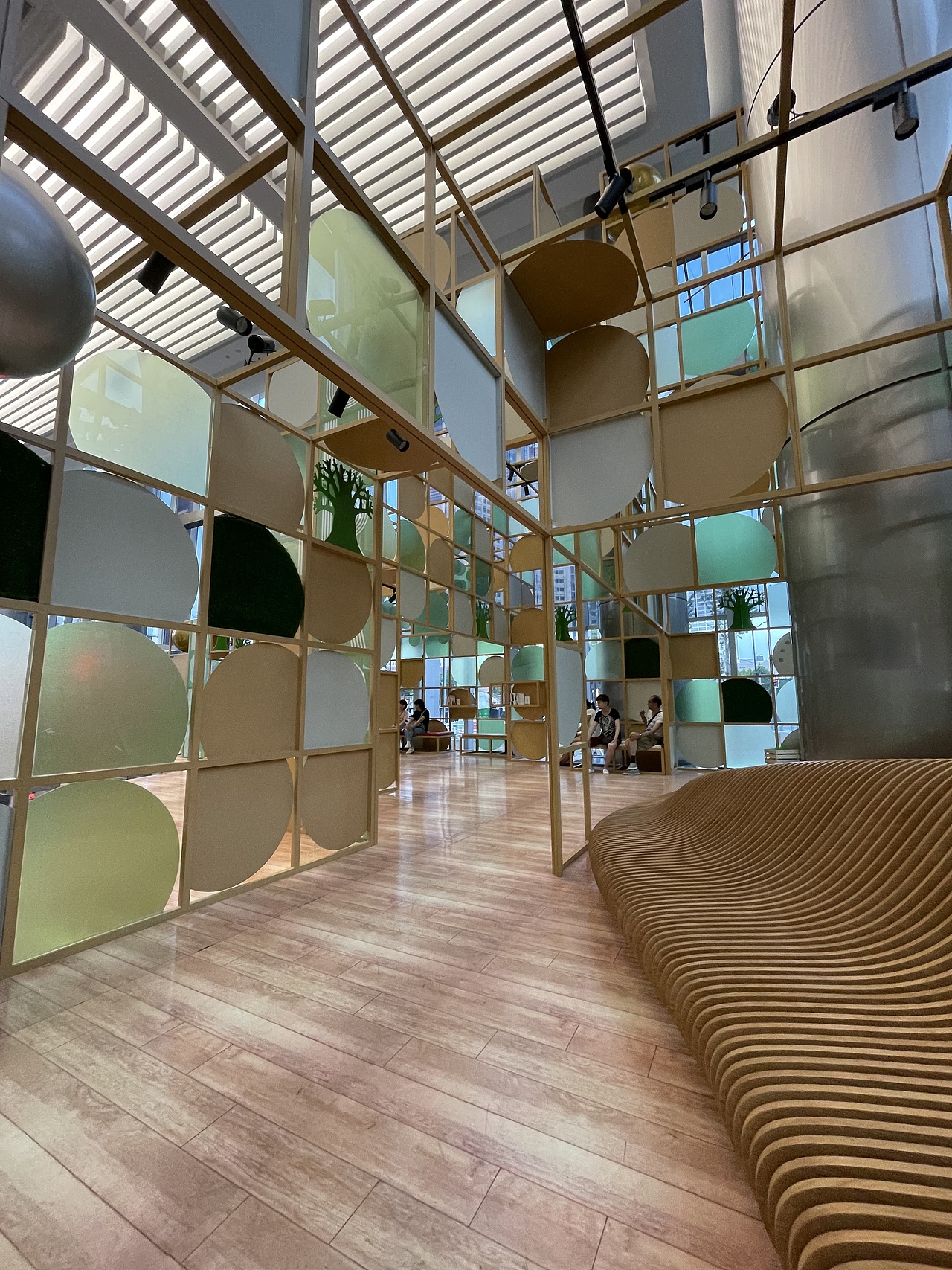 简约商务商业美陈