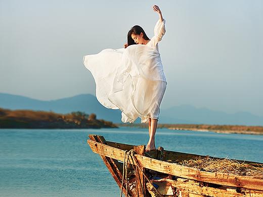 海子湖畔