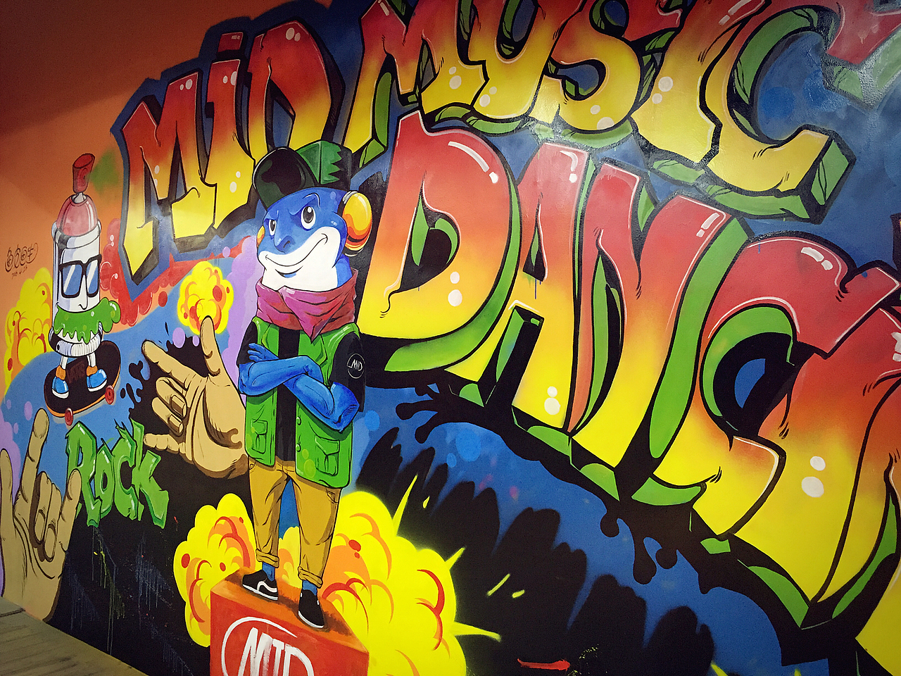 mid街舞工作室原创涂鸦墙