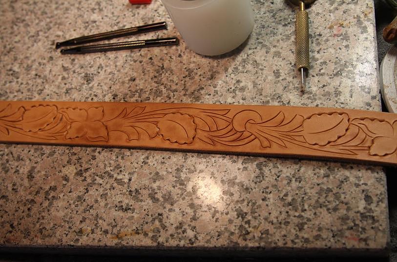 手工皮雕——相机背带