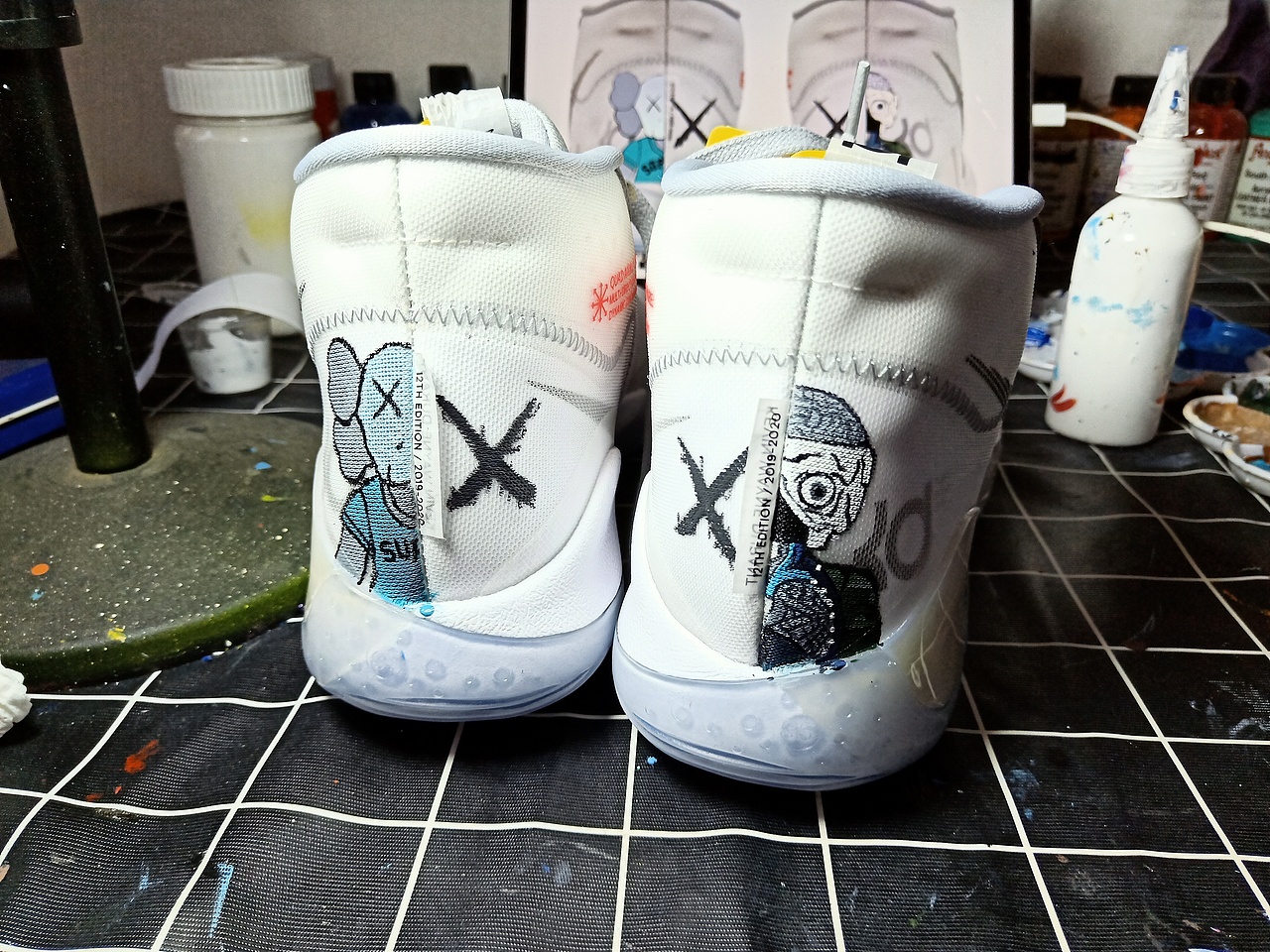 球鞋定制 手绘（图ZMTkyMjA1NjQ0） - 新锐潮流插画 - 站酷设计师七挪原创素材 - 站酷ZCOOL