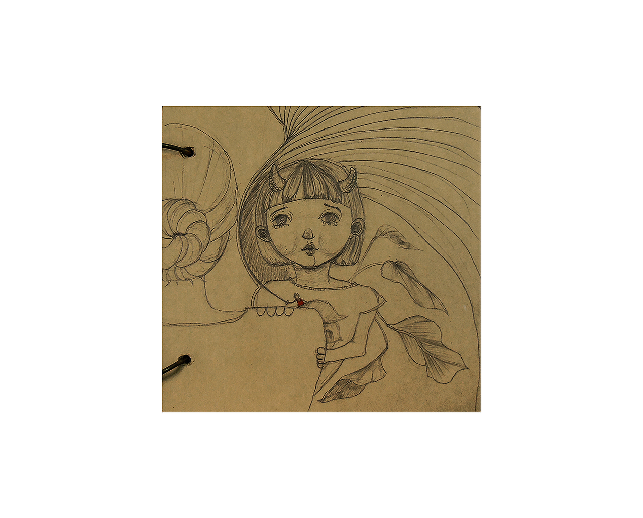 坐地铁的路上,看到前面妈妈怀里的小女孩,有着圆圆的眼睛,圆圆的鼻子,圆圆的嘴巴,好可爱。