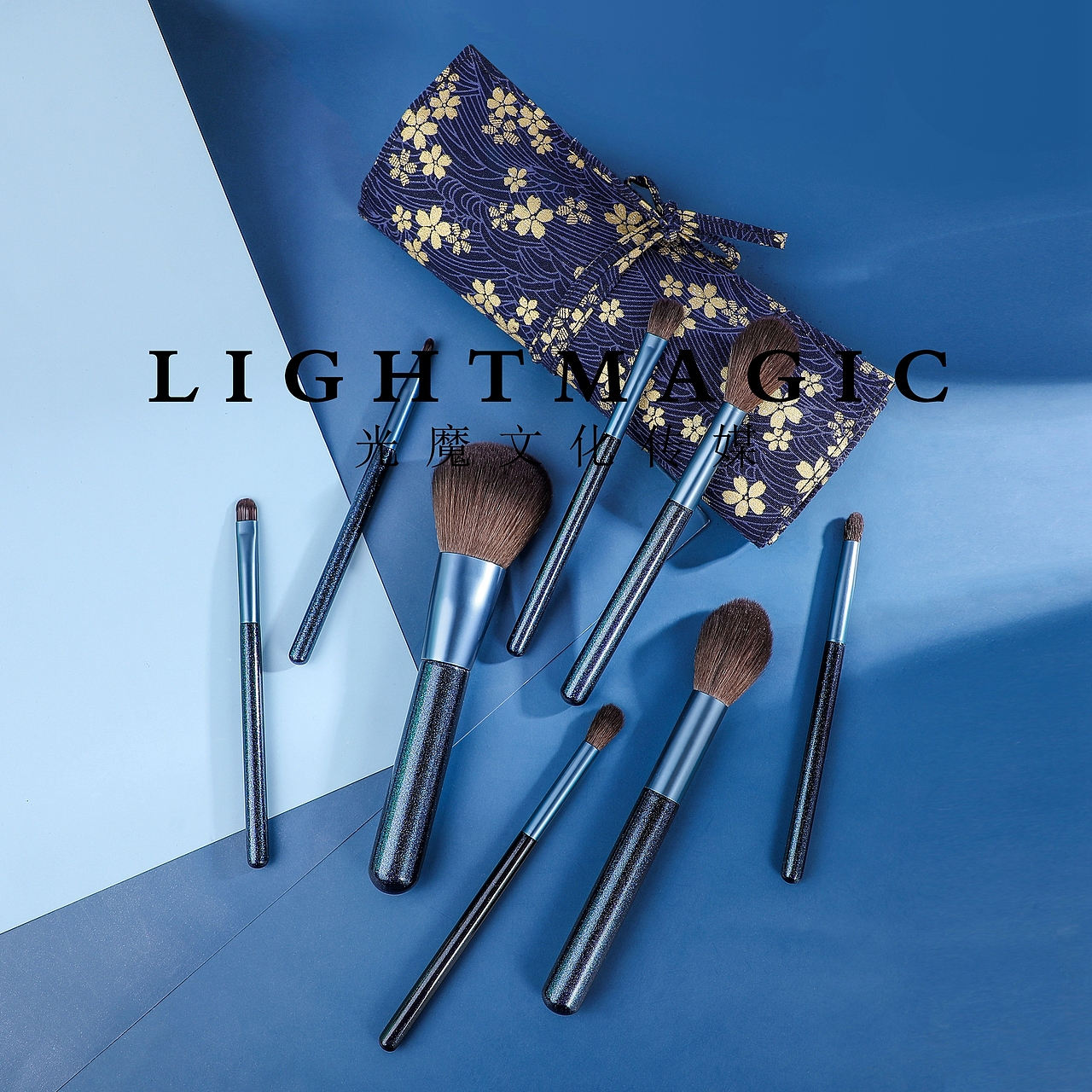 化妆刷（图ZMjU2NzYwOTAw） - 产品摄影 - 站酷设计师天青色吖原创素材 - 站酷ZCOOL